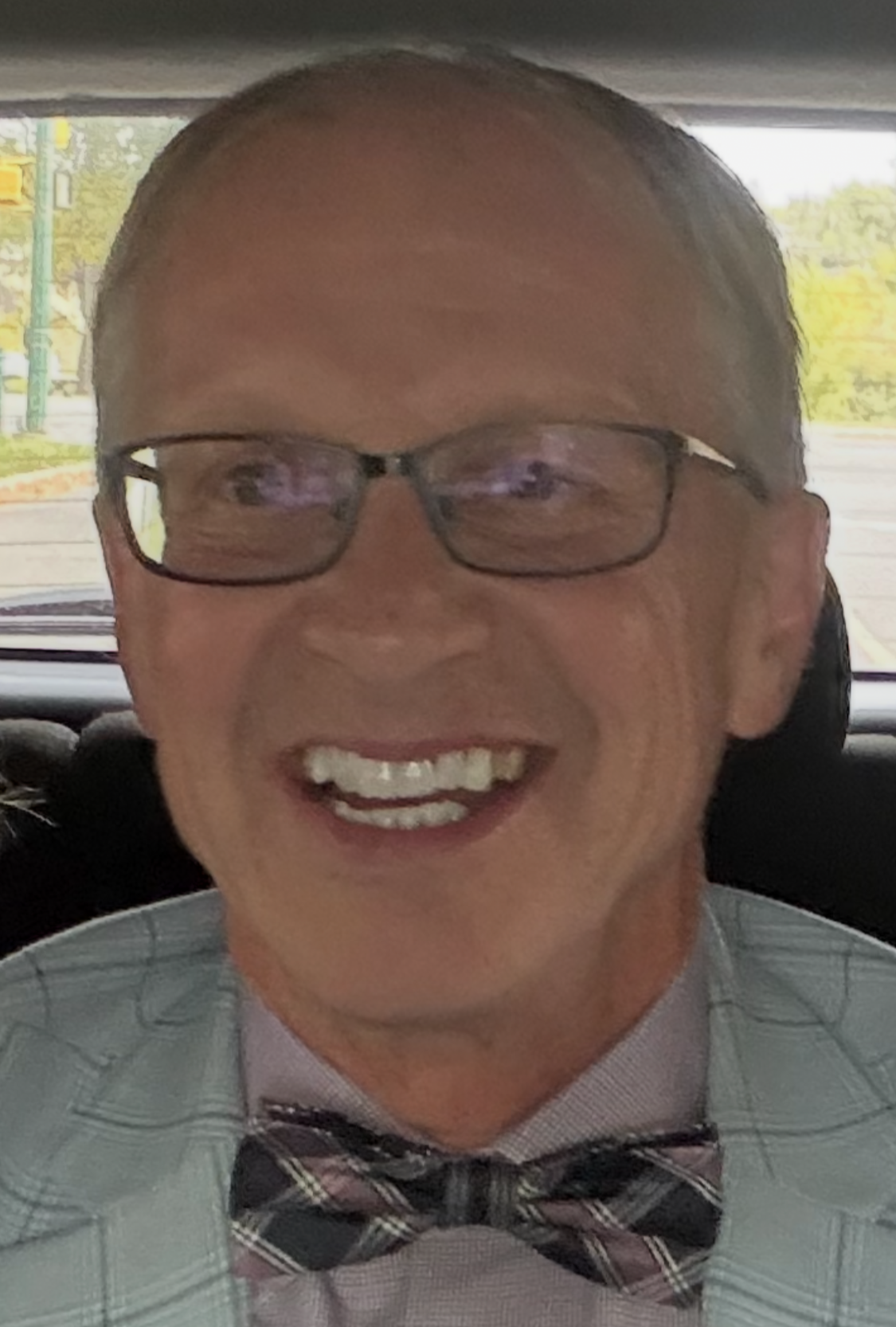 Headshot of Garry Nenson.